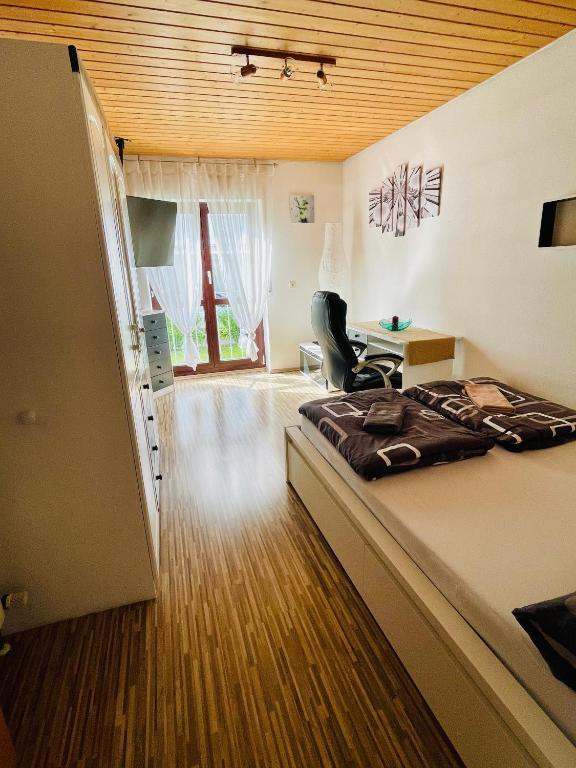 Kleine Ein Zimmer Wohnung Mit Gartenanlage Salem  Extérieur photo